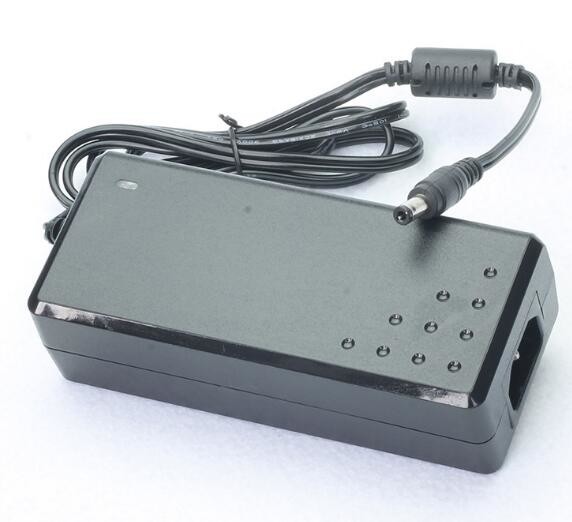 Wall Mount Ac To Dc 12v Power Adapter Power Supply For Cctv Camera / Led Strips