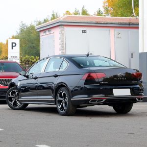 Electric Steering System 4 Doors 5 Seats Sedan 210 km/h Petrol Used Car Volks