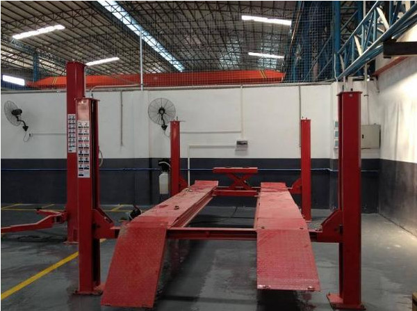 Buy CAR FOUR-WHEELS LIFTING MACHINE at wholesale prices