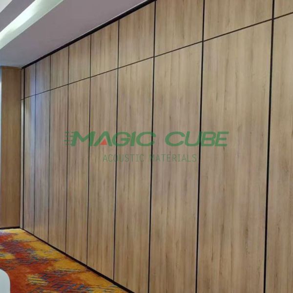 Adjustable Speed Sound Insulation Movable Partition Wall with High Flexibility for Dynamic Space Management