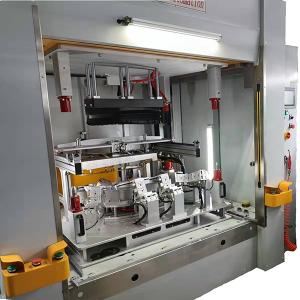 Quality Vacuum Trim Making Machine 5T PLC Plastic Wrapping Equipment For Car for sale