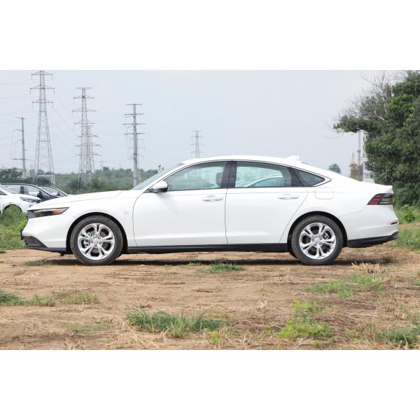 Accord Sedan Affordable Petrol Cars with Leather Seats and Manual Copilot Adjustment