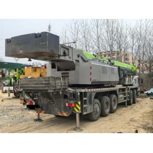 Quality ZTC1300V863 Crawler Crane Zoomlion Mobile Crane With Counterweight for sale
