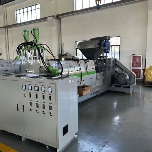 Double Stage PE PP Plastic Film Pelletizer Recycle Granulator Machine Water Cooling Recycle Machine recycled plastic machine 325