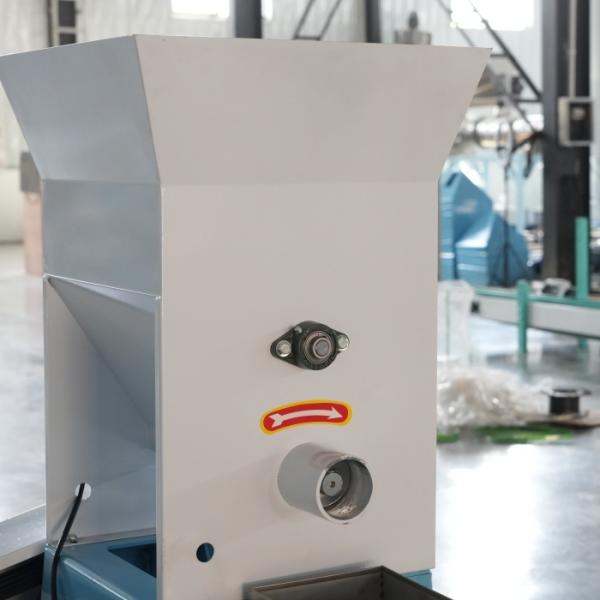 floating fish pellet feed extrusion