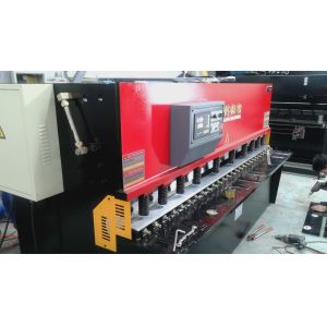 China QC12Y- 6x4000 Hydraulic swing beam CNC shearing machine on sale