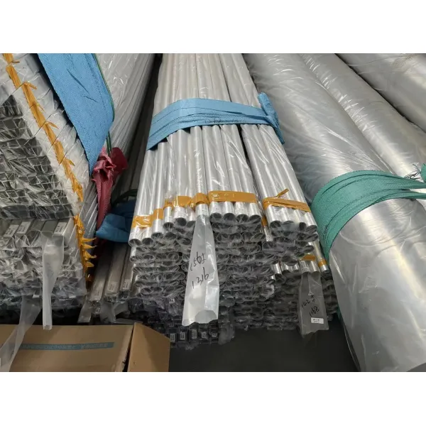 Ss 304 304L 316L Industrial Pipeline Welded Stainless Steel Rectangular Tube Seamless Pipe Stainless Steel Tubes