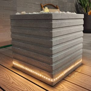 Weatherproof Resin Fountain With Continuous Water Flow In Traditional Style