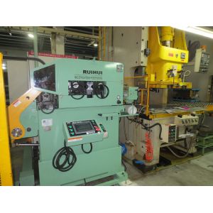 Feeder Cutting Decoiler And Straightener Mechanical Shearing Machine High Degree