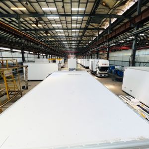 FRP GRP 82/90/105mm Wall Thickness Refrigeration Truck Box Body for JMC Howo Jac