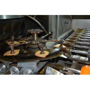 Baking Plates 320mmX240mm Wafer Roll Production Line