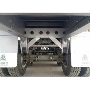 Low Bed Semi Truck Trailer 3 Axles 80T Loading Construction Machine / Heavy