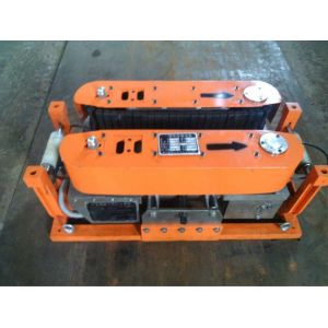 DSJ-180 Rubber Belt Cable Puller Winch 700KGS 8m/min