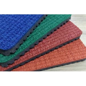 China Waterproof Green 1.15g/Cm3 Prefabricated Rubber Running Track on sale