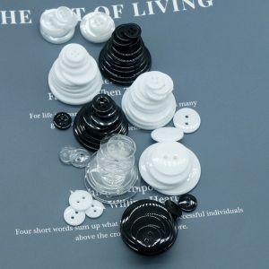 Custom Manfactur Low MOQ 14L Lettering White Ivory Resin Jeans Shirt Round