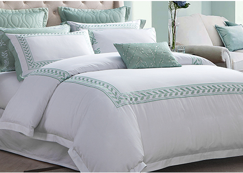 Simple Modern Bedding Sets 100% Cotton Embroidered With Twin / Queen / King Size