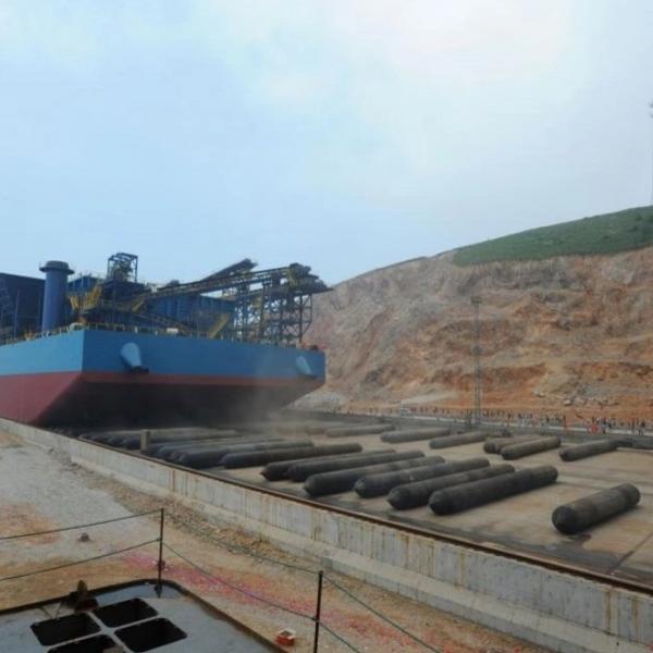 Buy Ship Launching Natural Rubber Roller Bags Inflatable Marine Boat Airbag at wholesale prices