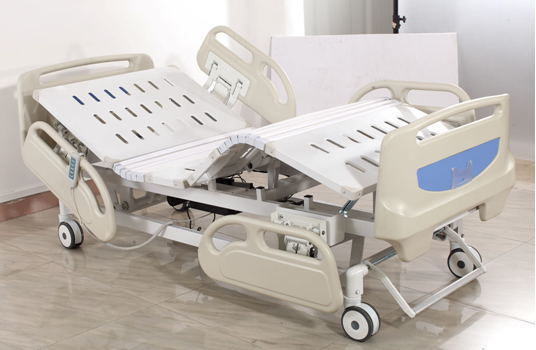 Intensive Care Motorised Hospital Bed Tilted For Patients Examination