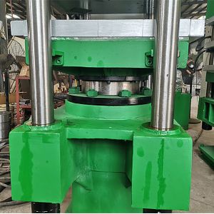 High-Quality Vulcanizing Machine for Rubber Toy
