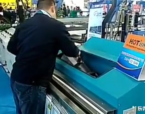 Buy Argon Filled Windows 10MPa 4mm Butyl Extruder Machine at wholesale prices