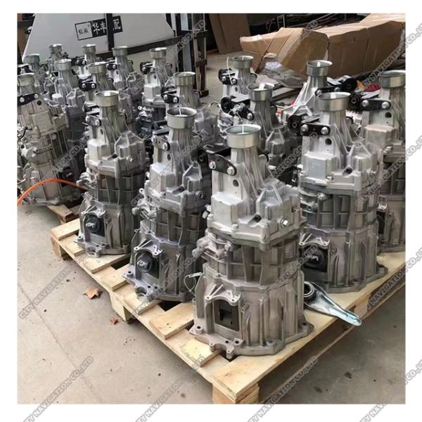 Dongan Manual Transmission Gearbox for BAIC BJ40 Closed Off-Road Vehicle at Affordable