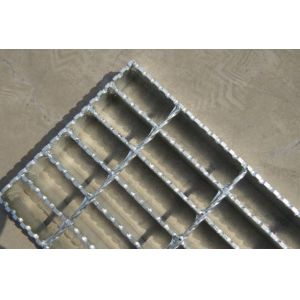 China T1 Steel Grate Stair Treads 30mm Bearing Bar Pitch on sale
