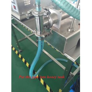 Volume Control Semi Automatic Bottle Filling Machine / Liquid Filling Machine