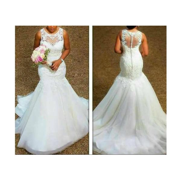 Buy Comfortable Sleeveless Lace Mermaid Bridal Gowns With Back Zipper at wholesale prices
