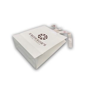Recyclable Present Paper Bag , Extra Large White Gift Bags Hot Stamp Logo