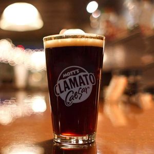 Customized Logo Cadmium Free 420ml Glass Beer Mug