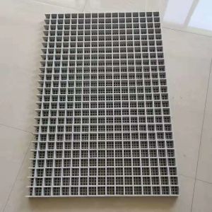 Pharmaceutical Manufacturing FRP Floor Grating Smooth Molded Fiberglass