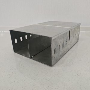 Wall Mounted Galvanized Rigid Wireway Cable Tray With Ventilation Holes