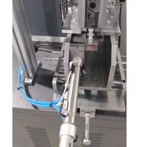 Servo Motor Powered Model Plastic Card Embossing And Bronzing Machine YLE-2