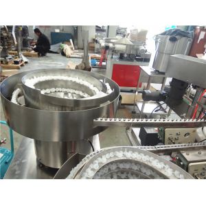 Touch Screen Plastic Bottle Filling Machine Peristaltic Pump / Piston Pump