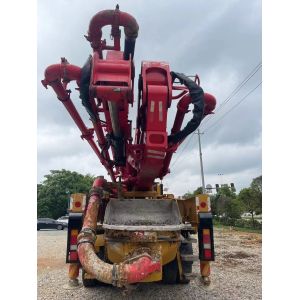 2021 Years Used Concrete Pump Truck with 2.6mm Vibrating Amplitude and 42.5m