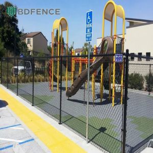 Kid-Safe Chain Link Fence Play Area Enclosure