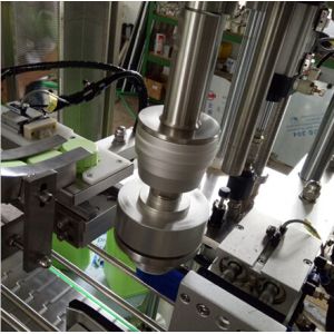 Beer Aluminum Can Capping Machine Auto Filling Machine 2000kg Weight