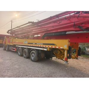 Quality 53000kg Refurbished Concrete Pump Trucks 61m Horizontal Reach for sale