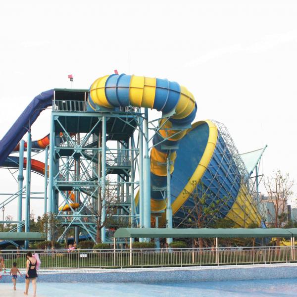 Big Tornado Fiberglass Pool Slides , High Capicity Family Water Slide Games