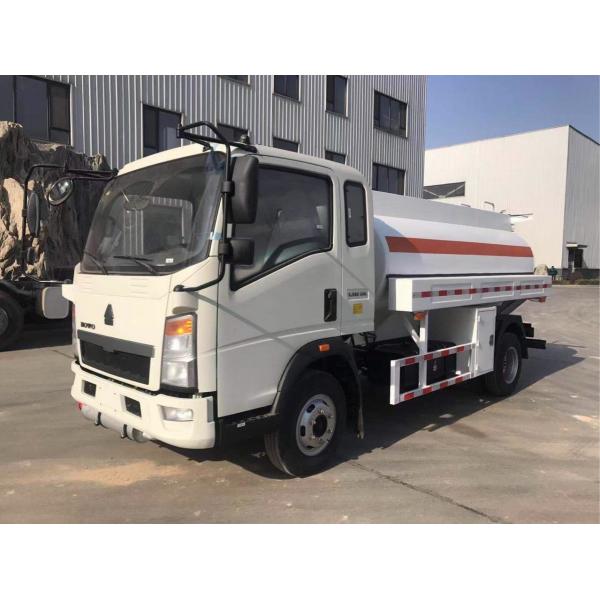 Buy Light Duty 4000L 5000L 120HP 4x2 Petrol Tanker Truck at wholesale prices