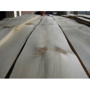 Natural Knotty Pine Wood Veneer Sheet Crown/Quarter Cut
