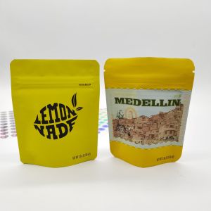 Embossing Soft Touch Mylar Bag 0.5oz zippered Retortable Pouch Packaging