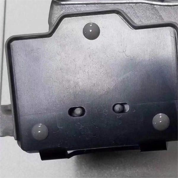 Hot Riveting Tool Cylinder Head Welding For Hemispherical Formation