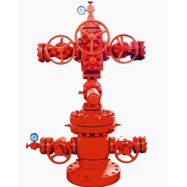 API 6A Wellhead Equipment Christmas Tree / Oil Producing Tree / X-Mass Tree For