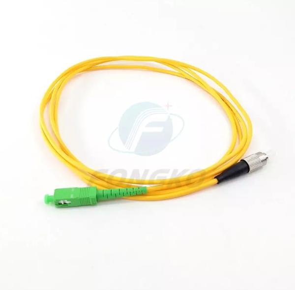 Sc / APC To FC G657A1 Fiber Patch Cord Optical Fiber Patch Cords 2 / 3mm 1 2 3 4
