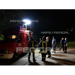 Quality 4x100w Homogeneous Tripod Led Balloons With No Shadow for sale