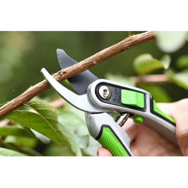 Bypass Hand Pruner Anti-Slip Grip Garden Pruning Shears for Precise Trimming