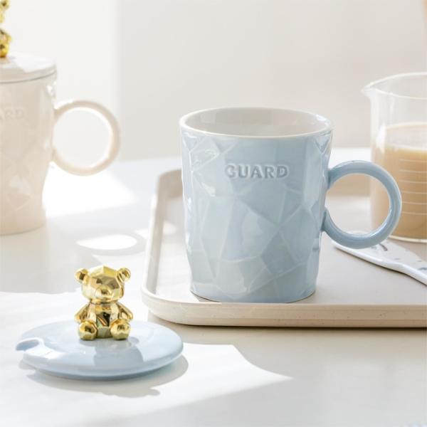 Premium Ceramic Mug Set with Golden Teddy Bear Lid Little Bear Girls Ceramic Cup and Spout 300ml