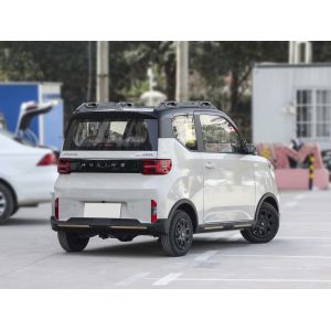 Made in China, SAIC GM Wuling mini electric car is a small electric car, and the