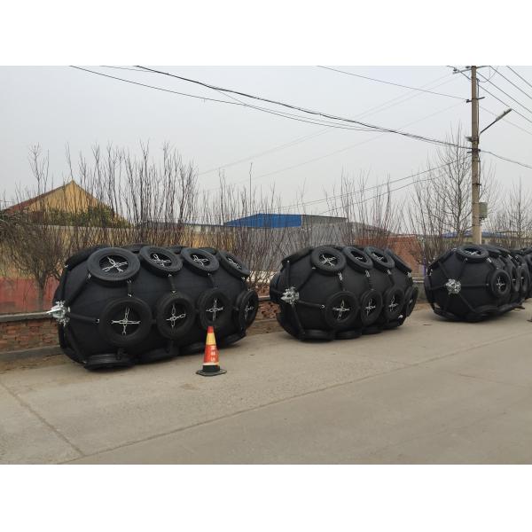 ISO 17357 Certification Pneumatic Rubber Fender Rib Type Fender